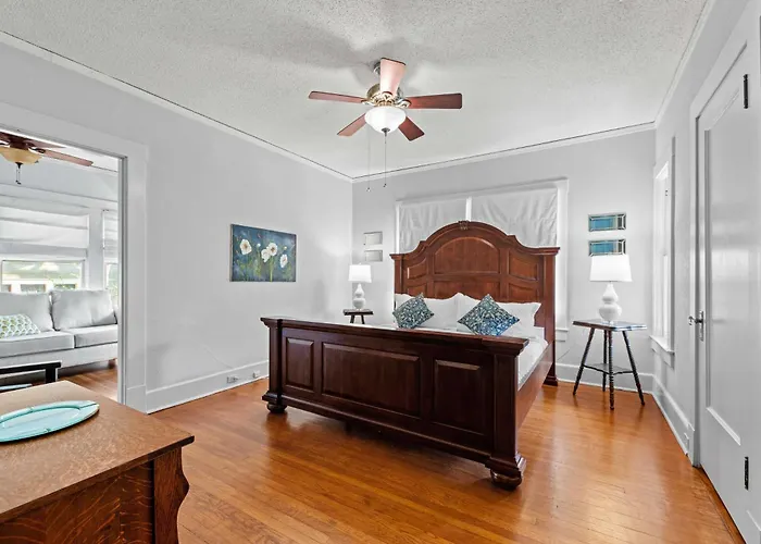 Mistletoe Heights Holiday home *